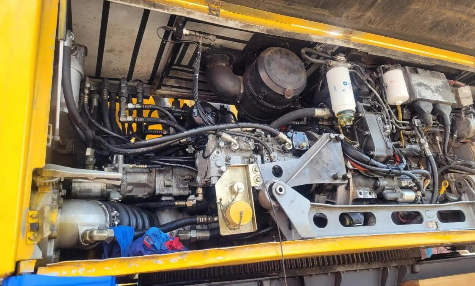 ремонт гидравлики техники, отказ в работе привода лебедки